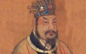 古代神童之周康王一语平叛乱，其聪明才智彰显在哪里？