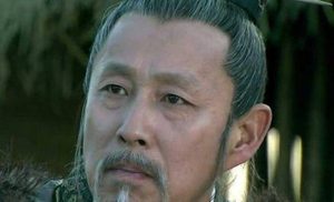 刘备若能够一统天下，他对待功臣的做法会更加倾向于谁？
