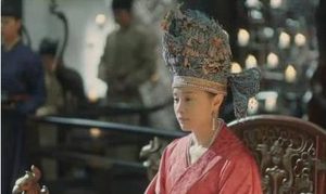 太后刘娥垂帘听政后，她又是如何防止宦官干政的？