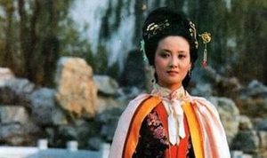 王熙凤好歹也是出身大家，认识的字为何却少之又少？