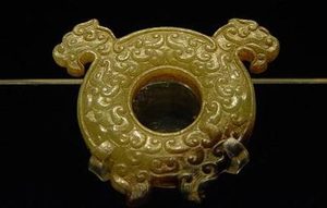 历经朝代更迭与代代相传，中国玉器文化有着怎样的发展？