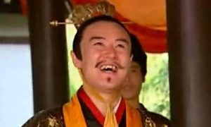 刘贺在成为汉废帝之前，他袭封了父亲的什么爵位？