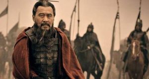 为何关羽见吕布时非常低调，甚至尊称吕布为吕将军？