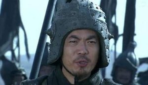 如果庞德和赵云在战场上交战，两人究竟谁会更厉害一些？