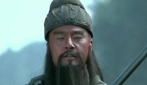 在诸葛亮等人劝刘备称帝时，费诗又是怎么反对的？