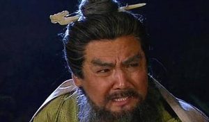 袁绍的颜良和文丑如果在场，能不能打败或击杀华雄？