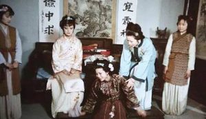 在香菱进大观园的时候，薛宝钗为何已经不安好心了？