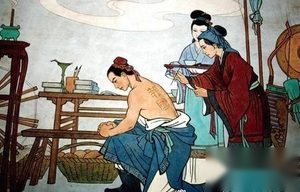岳飞背上的字是岳母刺的吗？岳飞背上的字是什么