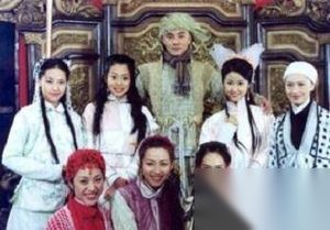 韦小宝的生父是谁？韦小宝的七个老婆分别是谁