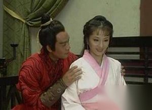 这个皇后弃父杀夫 逃亡途中还跟小叔子通奸