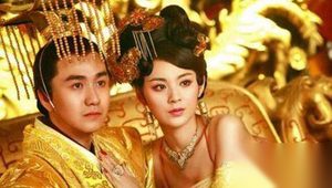 北齐后主高纬：抱着美女上朝议事的荒唐帝王