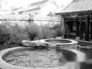 揭秘：慈禧生活秘密事 洗澡洗脚要四个宫女待候