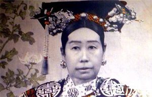 揭秘慈禧鲜为人知的忘年恋：55岁恋上20岁小伙