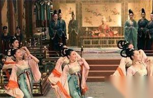 爱裸奔的古代帝王：不分冬夏城里裸跑