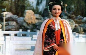 红楼梦贾府大管家王熙凤支持宝黛联姻吗