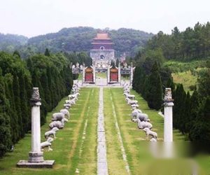 揭秘：各朝皇帝的“风水宝地”是怎么择选出来的