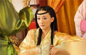 十二岁嫁给舅舅做皇后 到死仍是处女之身！