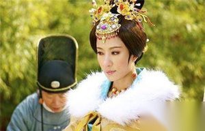 死的蹊跷！她只是个保姆却为何独霸龙床二十年