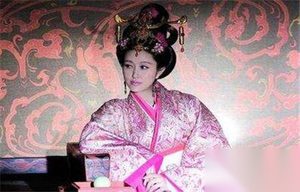 战国时期楚怀王的宠姬郑袖掩鼻是为什么