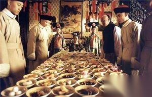 一顿饭6万！慈禧太后一顿饭竟吃100多道菜