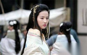 揭秘虞姬宁死不入汉宫之谜：为何在江边自刎？