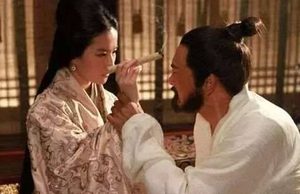 为何倡家出身的卞夫人最受妻妾成群的曹操喜爱？