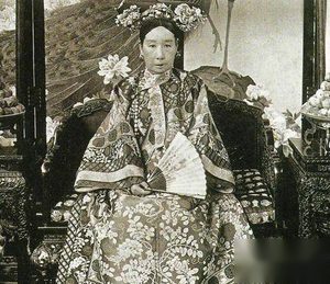 皇宫里的“官二代”：慈禧太后如何罩着娘家人？