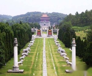 十三陵守陵部队探秘:新兵夜遇绣花鞋脸被吓白