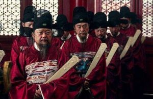 她是朱由校的养母，操控皇帝还想控制朝政
