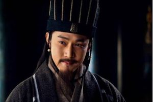 诸葛亮有哪些故事是演义中没有记载过的？他有什么不为人知的故事？