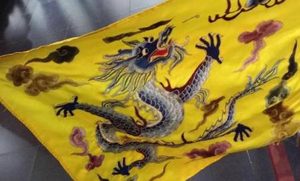 和珅的仕途之路为什么那么顺遂？野史中是如何记载的？