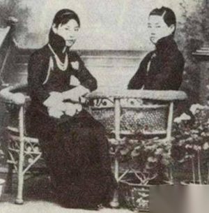 名妓的悲惨生活：揭秘老北京老鸨如何训练名妓