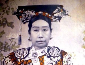 慈禧自己一个人那么多年怎么过的 寂寞了怎么办？