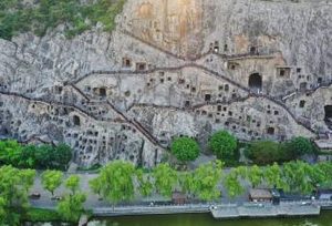 龙门石窟为什么有武则天佛像？武则天佛像有多大？