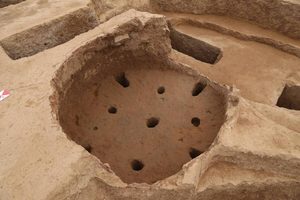 揭秘河北赵窑遗址：22万平方米商代中型聚落，如何重新定义中华文明起源？