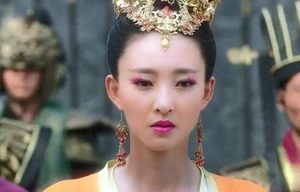 殷郊大婚，纣王抓住儿媳的手不放，太子妃如何应对？