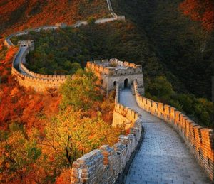 秦始皇修万里长城花了多少钱，如果现在修需要花多少人民币？