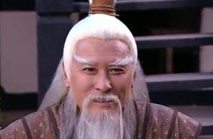 唐代宗为郭子仪升官并送500骑兵，他只要求赐6个美人