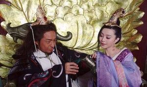 好的，请问微子启为什么被认为是商朝最大的叛逆？他与商朝的灭亡有什么关系？