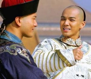韦小宝的老婆有哪几个？分别叫什么名字？