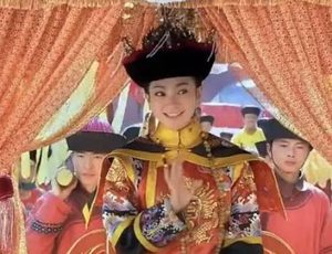 愉妃是什么人？她不接受小燕子的原因是什么？