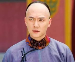 清朝灭亡后汉人不剪辫子：传统与变革的冲突