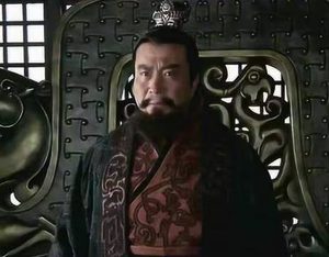 袁绍未挟天子：权力逻辑与霸业梦碎