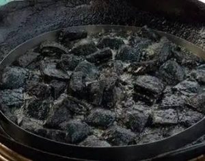 探秘“黑暗料理”：味觉的极限挑战