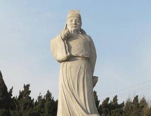 唐朝两位名相：裴垍与裴度的家族关系和政治遗产