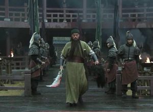 温酒斩华雄：历史真相与文学演绎
