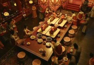 宴席背后的悲剧：一代名将的兴衰与罪孽