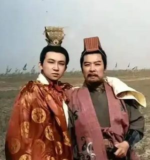 刘备与刘协：汉室后裔的辈分之谜