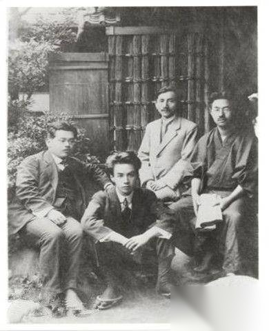 日本小说家芥川龙之介历史图片