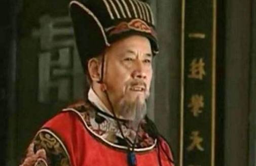 告老还乡的丞相回乡后还有权利吗？地方官员能不能动他们？历史图片